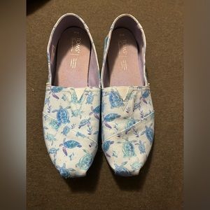 Toms Slip on shoes
